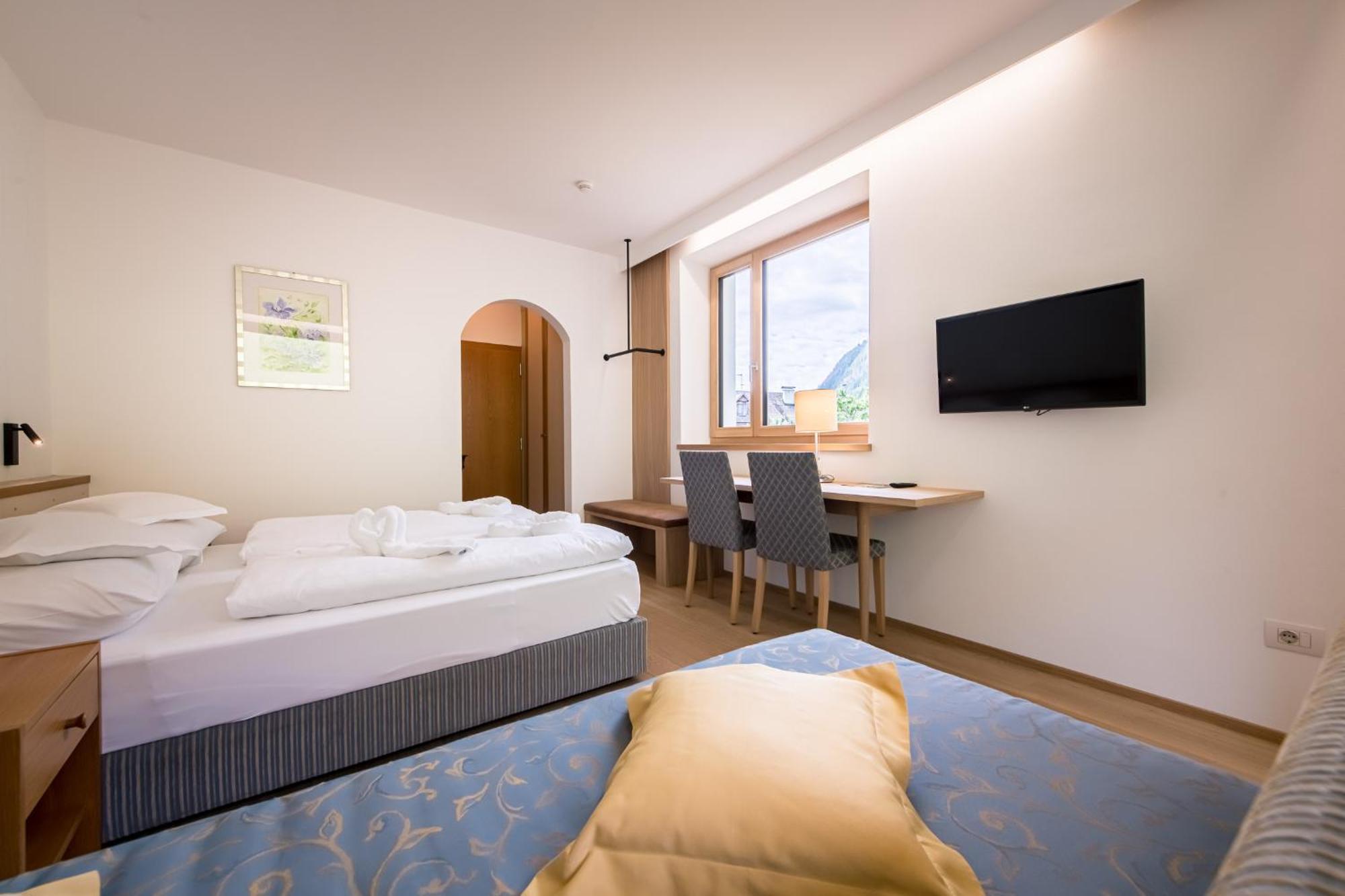 Hotel Taufers Molini di Tures Exterior photo