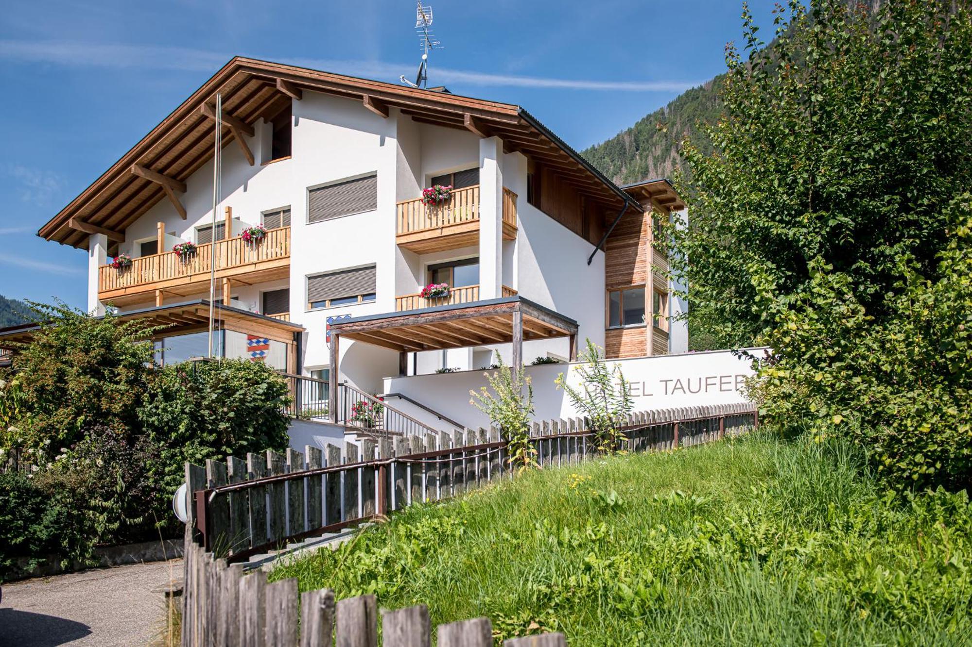 Hotel Taufers Molini di Tures Exterior photo